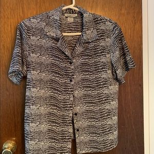 Ladies blouse short sleeves